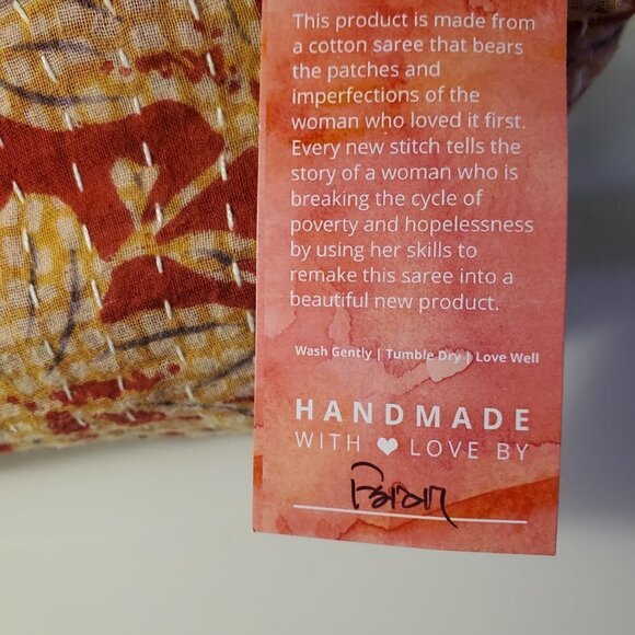 Fair Trade ASHA PROJECT  NWT Cosmetic / Travel Bag Handmade with Upcycled Saree - Picture 3 of 3